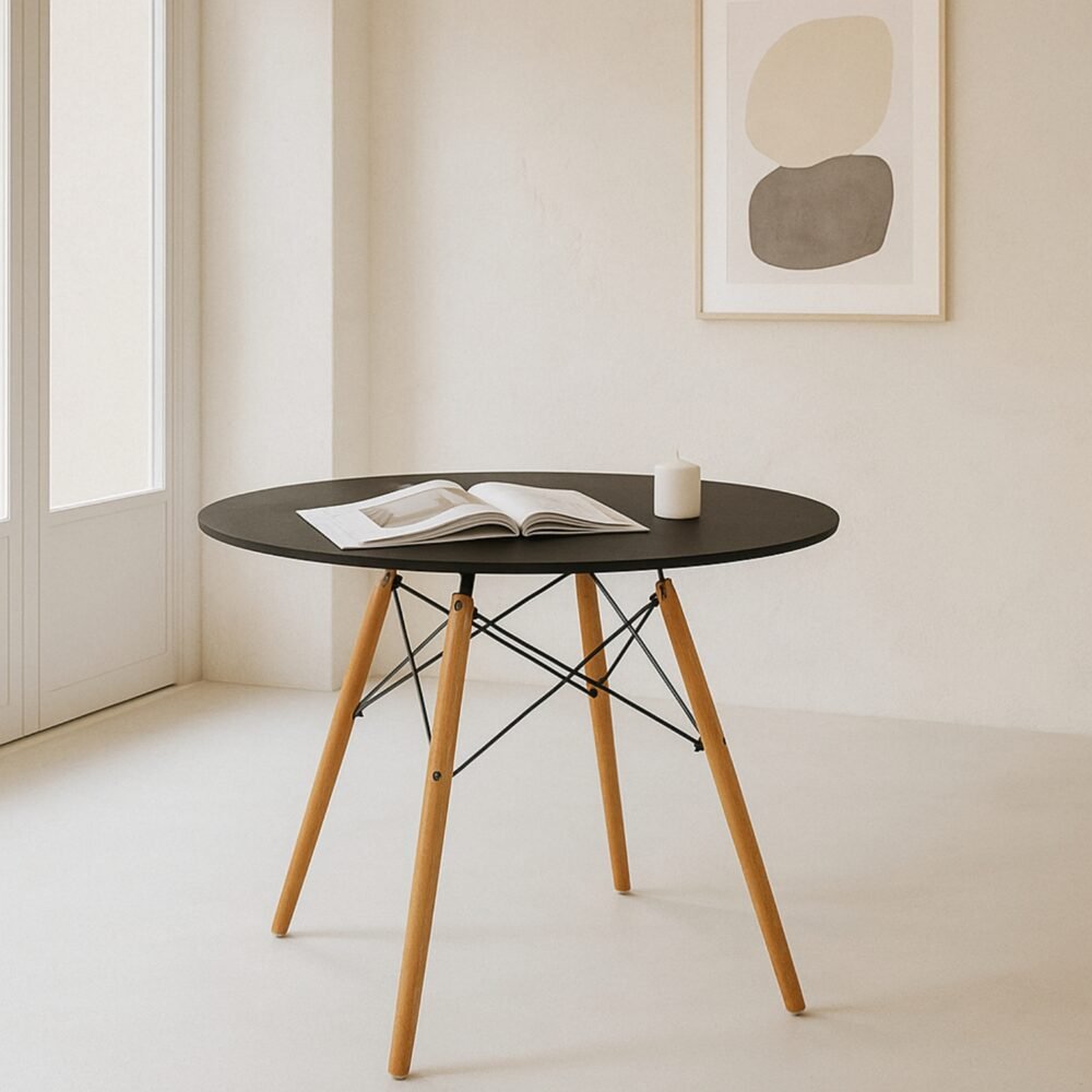 Mesa redonda negra de madera estilo escandinavo